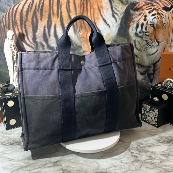 HERMES Fourre Tout MM Tote Bag Handbag Canvas Blue and Black in GUC. - Picture 6 of 16